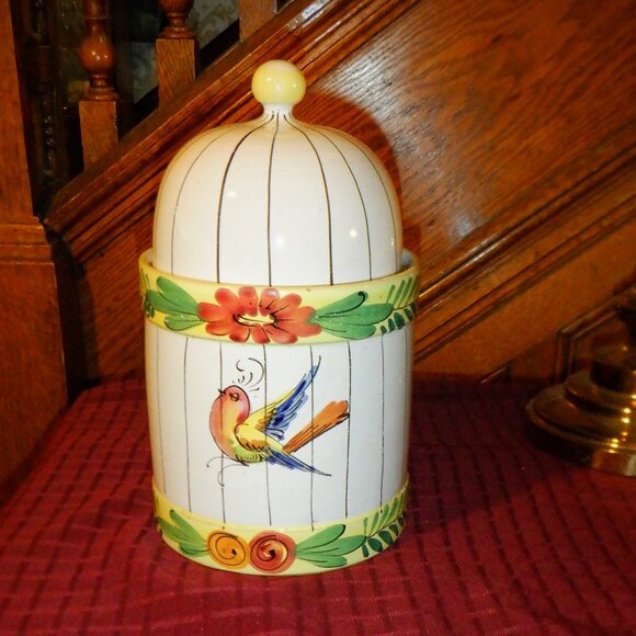 Unique, Piece ~ CANISTER ~ Absolutely Remarkable - Picture 1 of 1